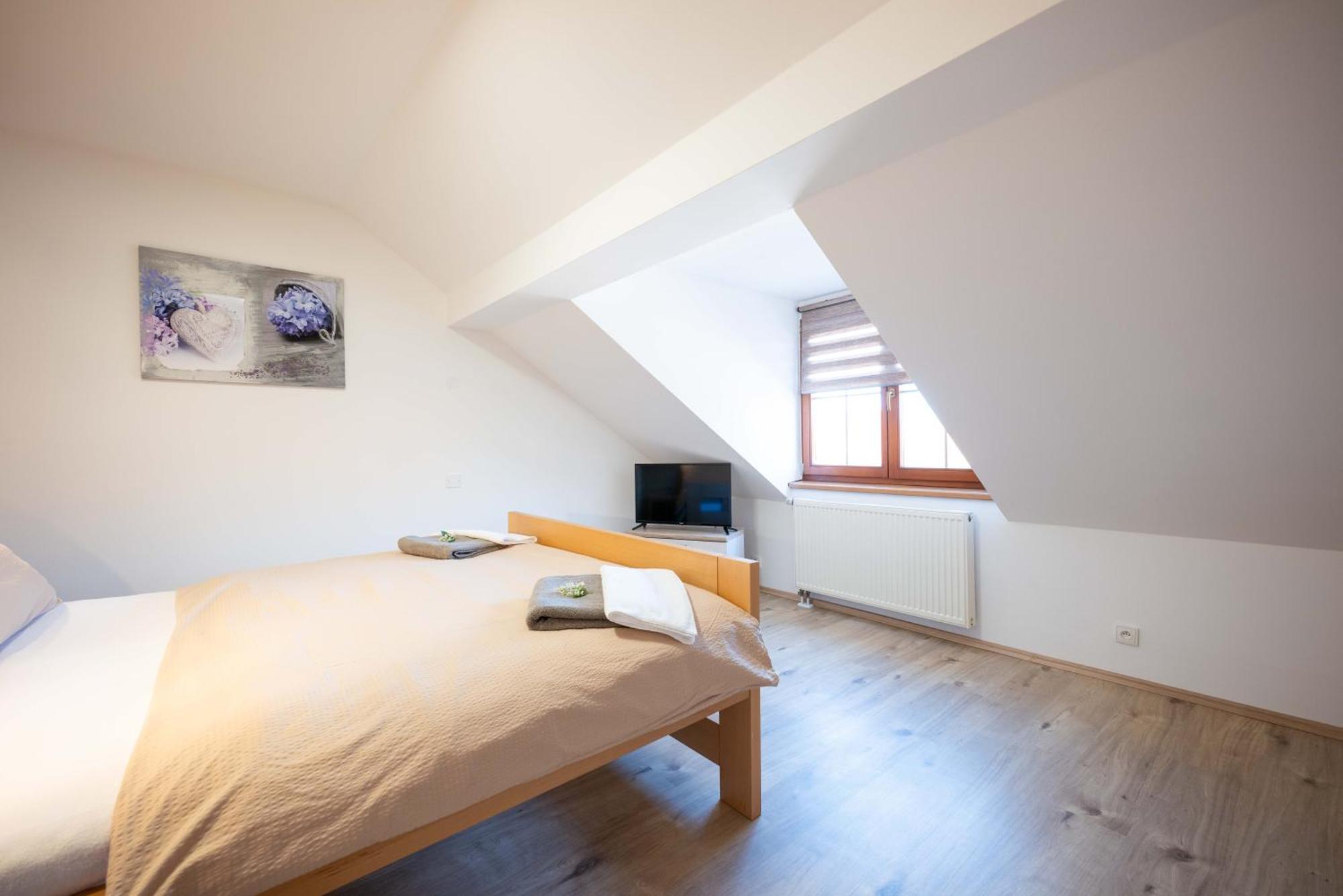 Papi Apartman Valtice Bagian luar foto