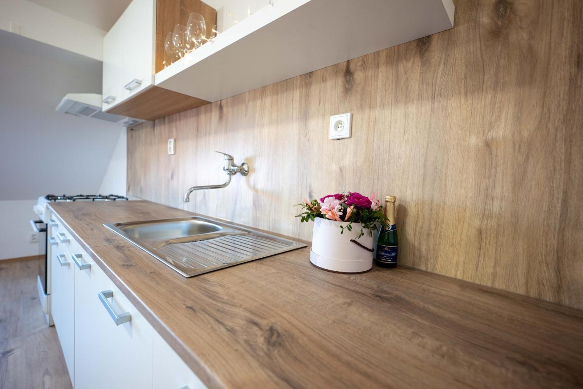 Papi Apartman Valtice Bagian luar foto